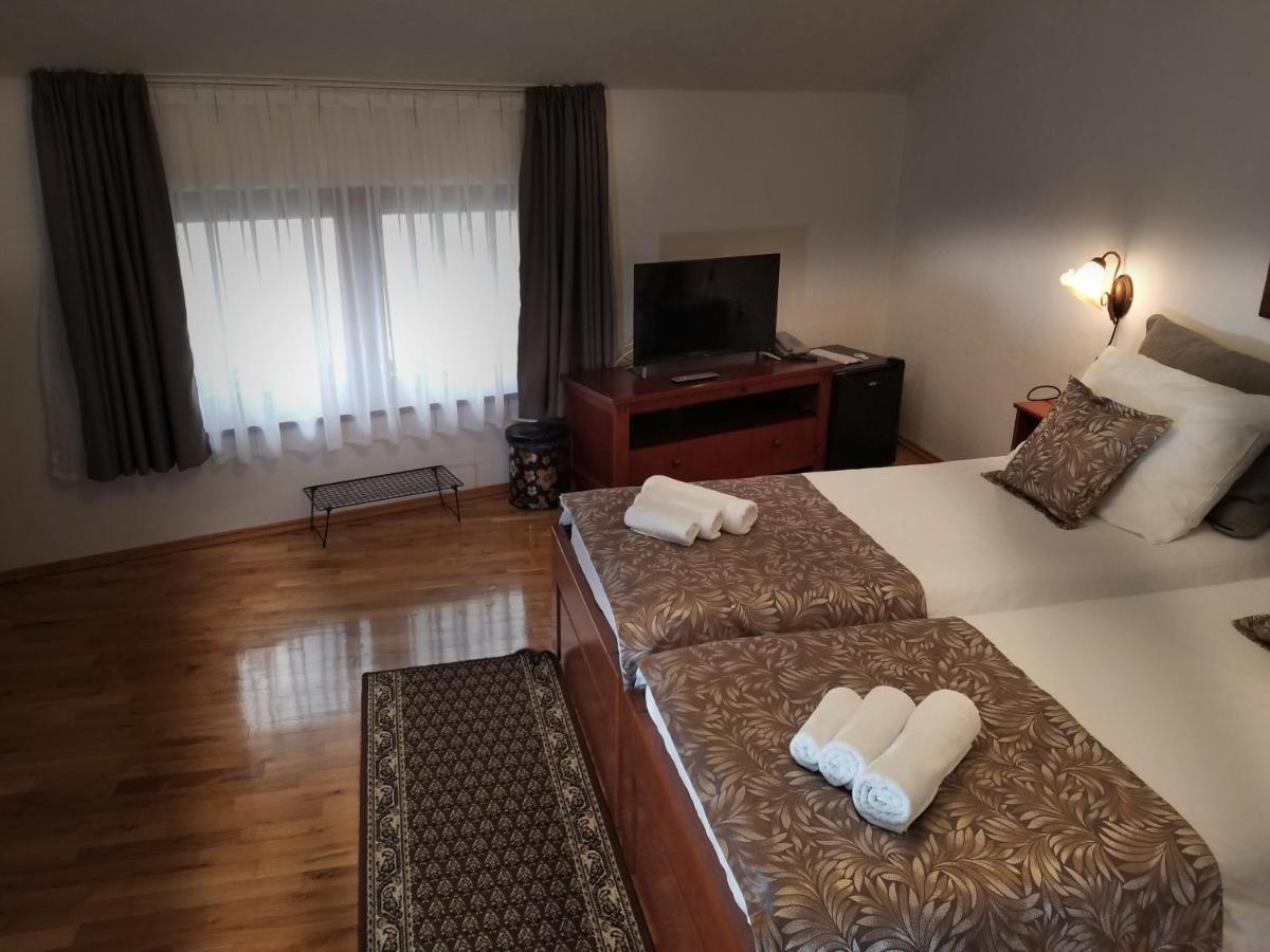 Wellness B&B Winery Sontacchi Kutjevo ภายนอก รูปภาพ